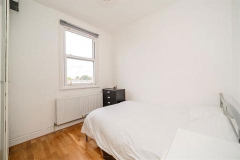 1 bedroom flat for sale, Sinclair Road, London W14