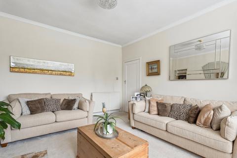 44 Beechlands Drive, Clarkston, Glasgow, G76 7XB