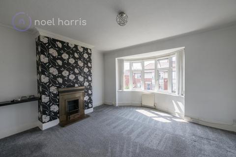2 bedroom flat for sale, Guelder Road, High Heaton, NE7