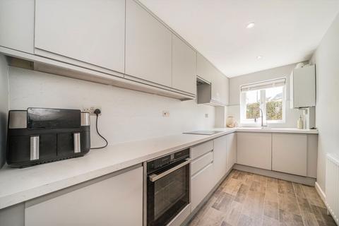 2 bedroom flat for sale, Waterman Way, London E1W