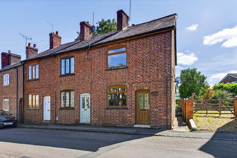 2 bedroom end of terrace house for sale, West Street, Northampton NN6
