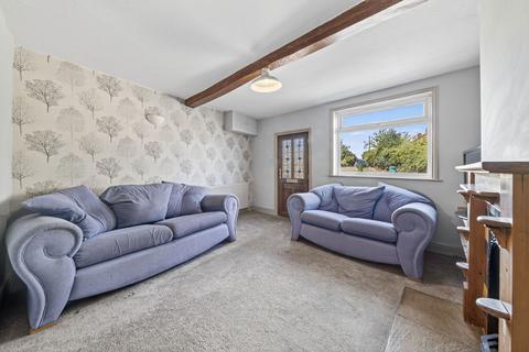 2 bedroom end of terrace house for sale, West Street, Northampton NN6