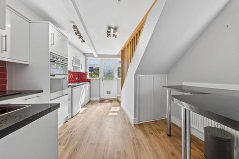 2 bedroom end of terrace house for sale, West Street, Northampton NN6
