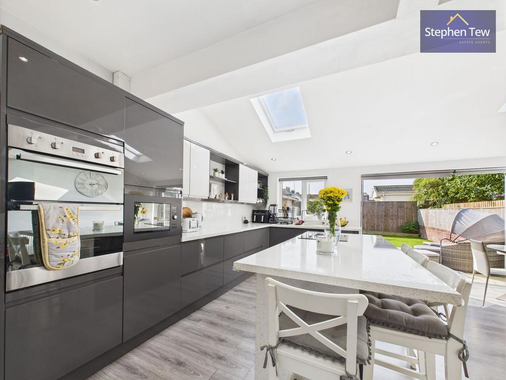 Kitchen/Family Room
