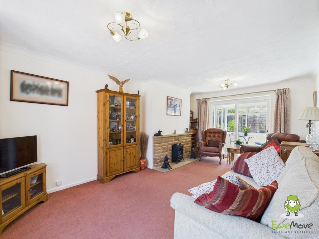 Ewe Move Estate Agents Basingstoke - 14 Lambs Row