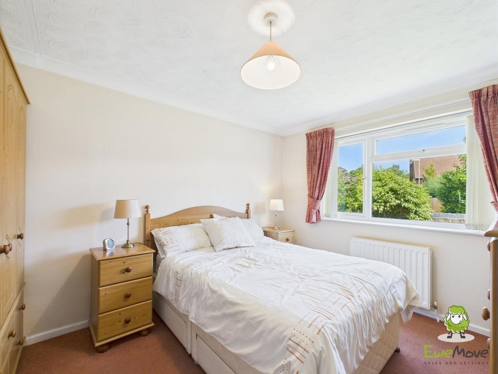 Ewe Move Estate Agents Basingstoke - 14 Lambs Row