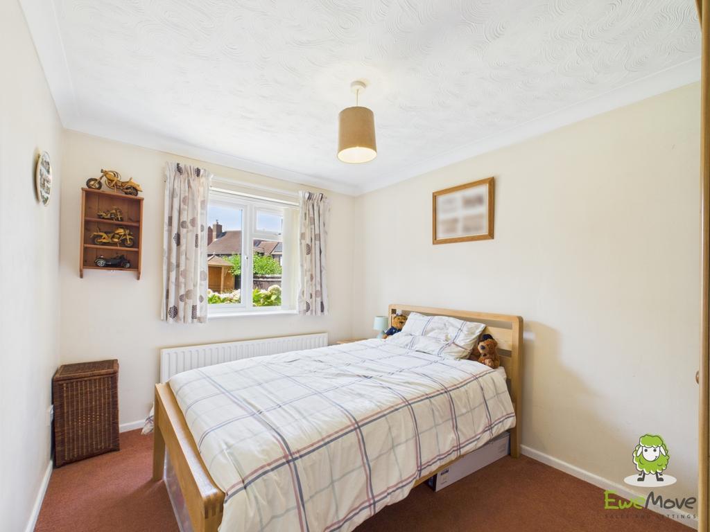 Ewe Move Estate Agents Basingstoke - 14 Lambs Row