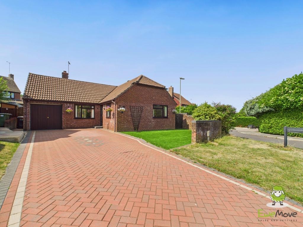 Ewe Move Estate Agents Basingstoke - 14 Lambs Row