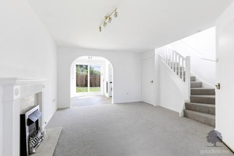 3 bedroom end of terrace house to rent, Heathfield Drive, Mitcham CR4