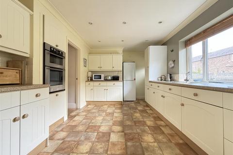 3 bedroom detached bungalow for sale, Main Street, Alne, York