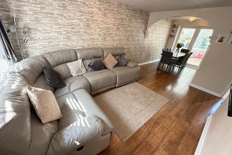 3 bedroom semi-detached house for sale, Hadleigh Close, Great Sankey