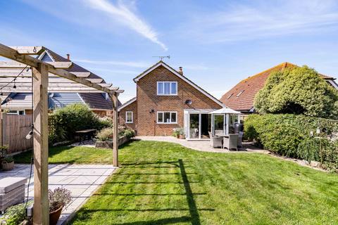 4 bedroom detached house for sale, Hardy Road, St Margarets-At-Cliffe, Dover, CT15