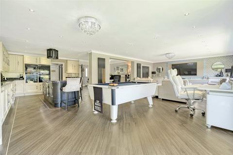 26 Cherrybrook, Southend-on-sea, SS1 3QZ