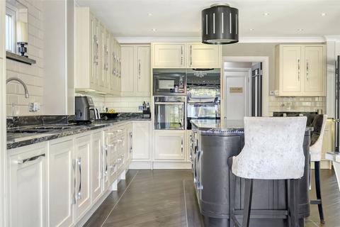 26 Cherrybrook, Southend-on-sea, SS1 3QZ