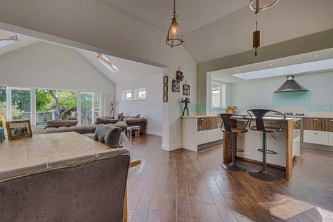 undefined, Park View Drive, Leigh-on-sea, SS9