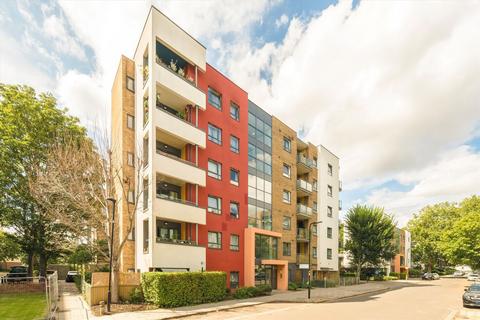 2 bedroom flat for sale, Palmerston Road, London W3