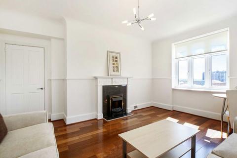 3 bedroom flat to rent, Hall Road, London NW8