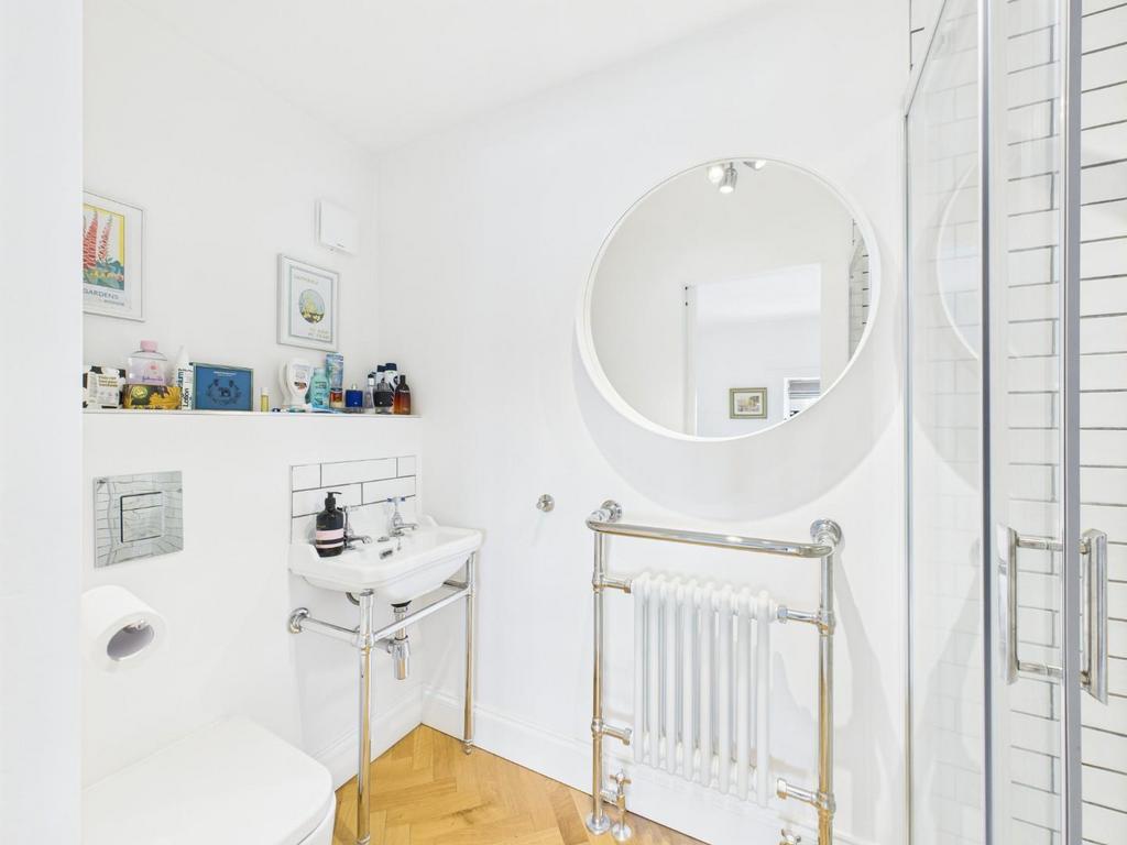 CAM04169 G0-PR0126-STILL040.jpg