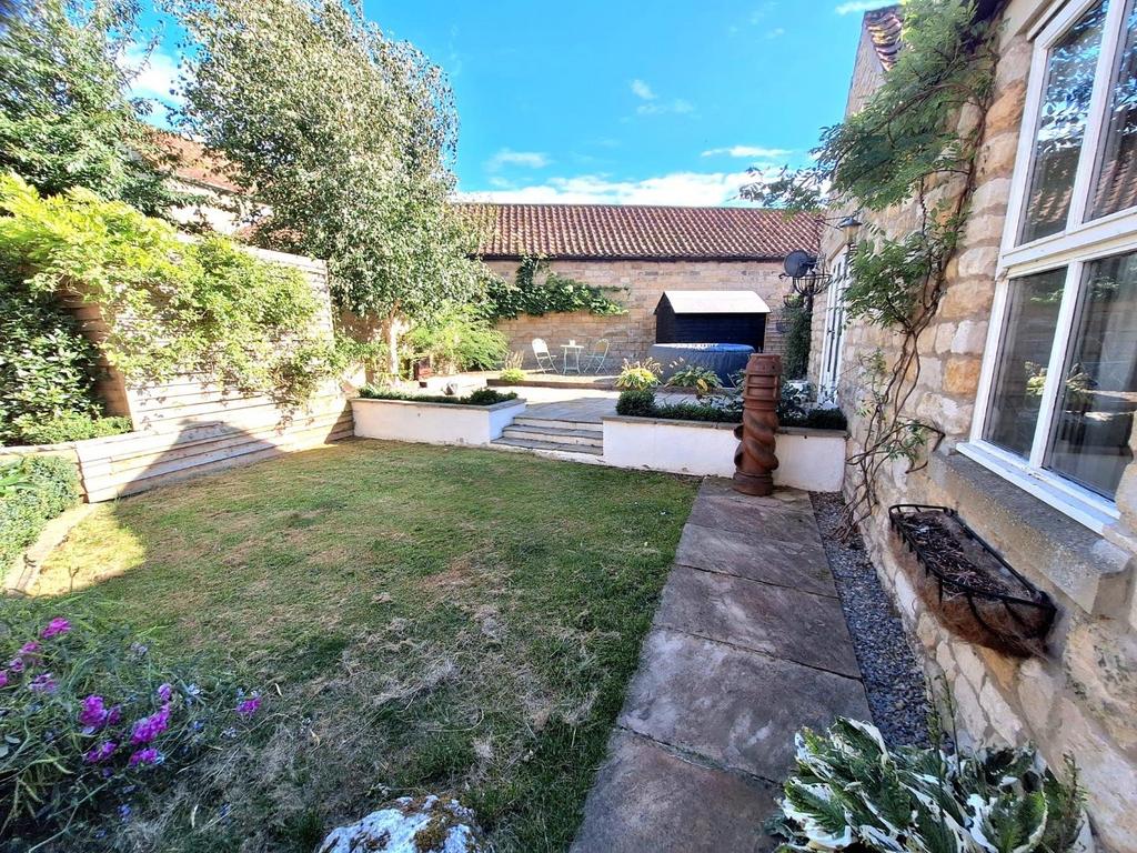 Whats App Image 2025-08-14 at 17.35.00.jpeg