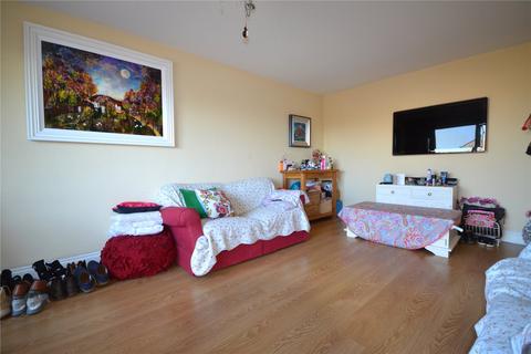 2 bedroom apartment to rent, Snowdrop Close, Chelmsford, CM1
