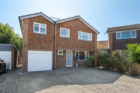 4 bedroom detached house for sale, Malvern Park, Herne Bay