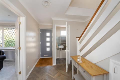 4 bedroom detached house for sale, Malvern Park, Herne Bay