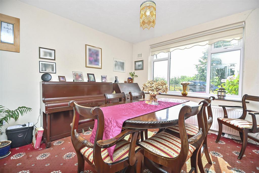 469 Warrington Road Dining Room (2).jpg