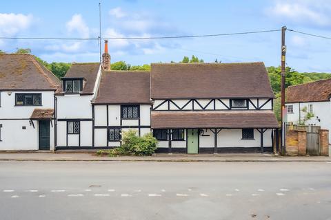 4 bedroom semi-detached house for sale, Wooburn Town, Buckinghamshire, HP10