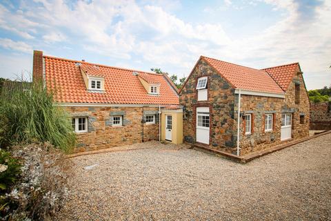 4 bedroom property to rent, Rue des Effards, Castel, Guernsey, GY5