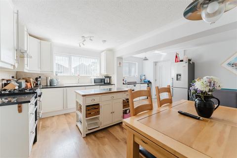 5 bedroom detached house for sale, Substantial detached family home, ideally situated for access to Yatton's mainline railway station