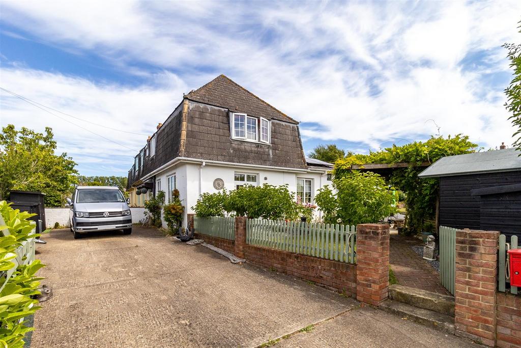 Sun Cottage Wight Property Photography-20-copy 3.j