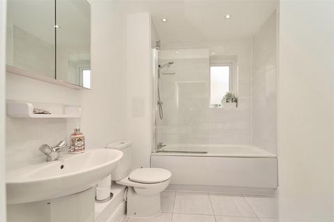 undefined, Hunting Place, Hounslow TW5