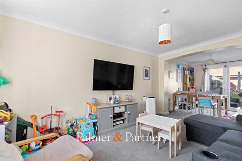 3 bedroom terraced house for sale, Valens Close, Myland, Colchester, Essex, CO4