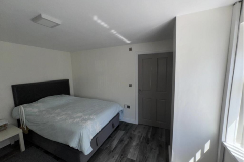 1 Birch Glade, Wolverhampton, WV3 9ES