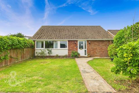 3 bedroom detached bungalow for sale, Skedge Way, Blofield Heath, Norwich