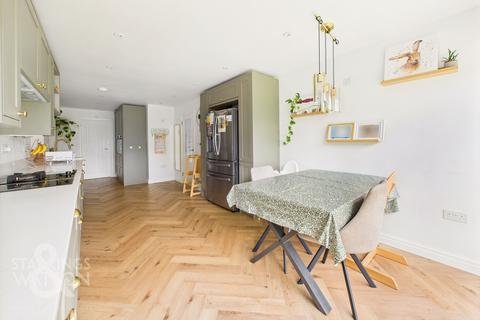 3 bedroom detached bungalow for sale, Skedge Way, Blofield Heath, Norwich