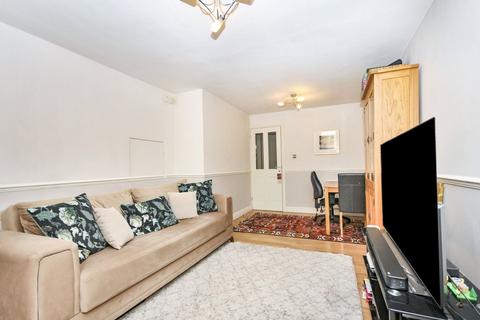 33 Old School Close, Beckenham, BR3 4PQ
