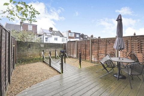 33 Old School Close, Beckenham, BR3 4PQ