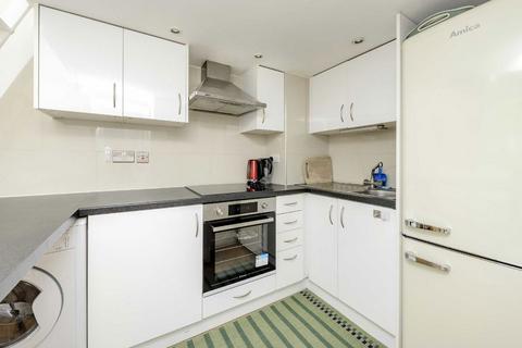 1 bedroom flat for sale, Porchester Square, London W2