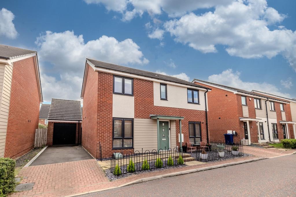 14 Bridget Gardens-Newcastle Great Park-NE139 DD-35