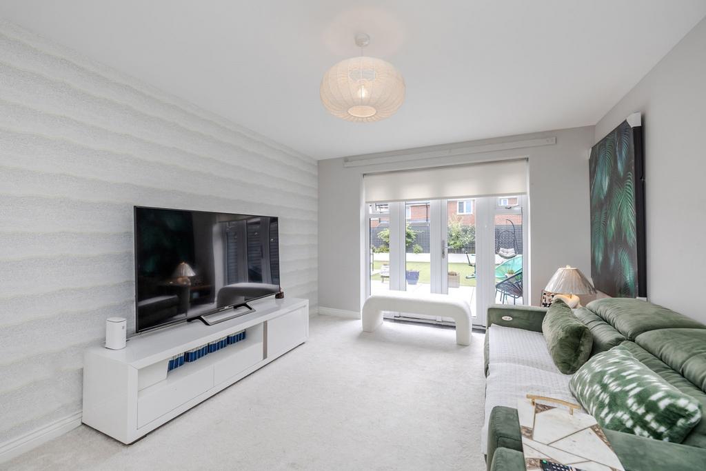 14 Bridget Gardens-Newcastle Great Park-NE139 DD-6