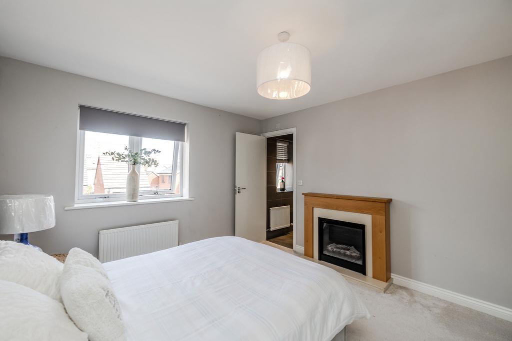 14 Bridget Gardens-Newcastle Great Park-NE139 DD-23