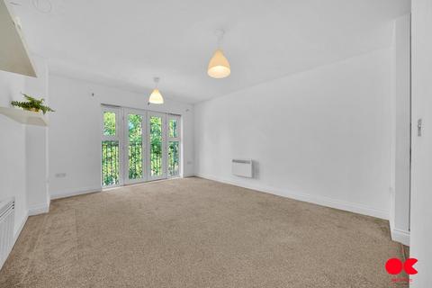 2 bedroom flat for sale, Stafford Avenue, Hornchurch RM11