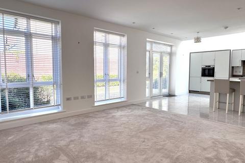 undefined, Hurricane Way, Folkestone CT18