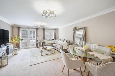 3 bedroom semi-detached house for sale, Anmer Close, Tadworth KT20