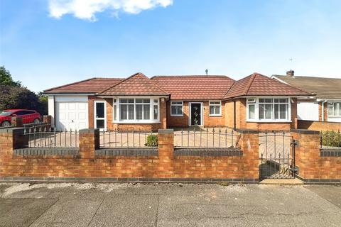 3 bedroom bungalow for sale, Topps Heath, Warwickshire CV12