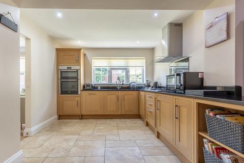 1 Woolhampton Way, Chigwell, IG7 4QE
