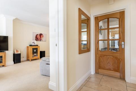 1 Woolhampton Way, Chigwell, IG7 4QE