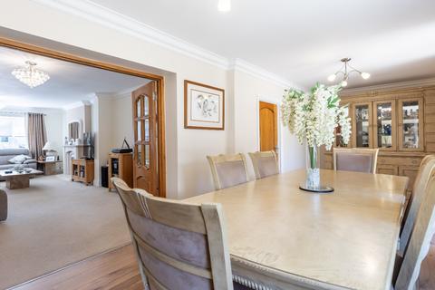 1 Woolhampton Way, Chigwell, IG7 4QE