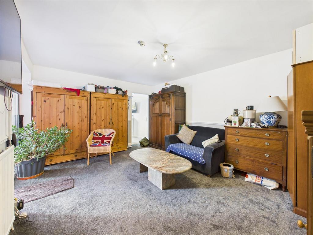 Owners accommodation: